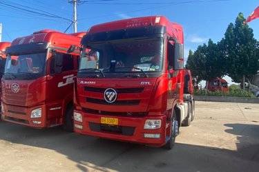 二手福田 欧曼GTL 质享版 460马力 6X4 LNG牵引车(国六) 双驱 福田康明斯二手牵引车 黄牌图片
