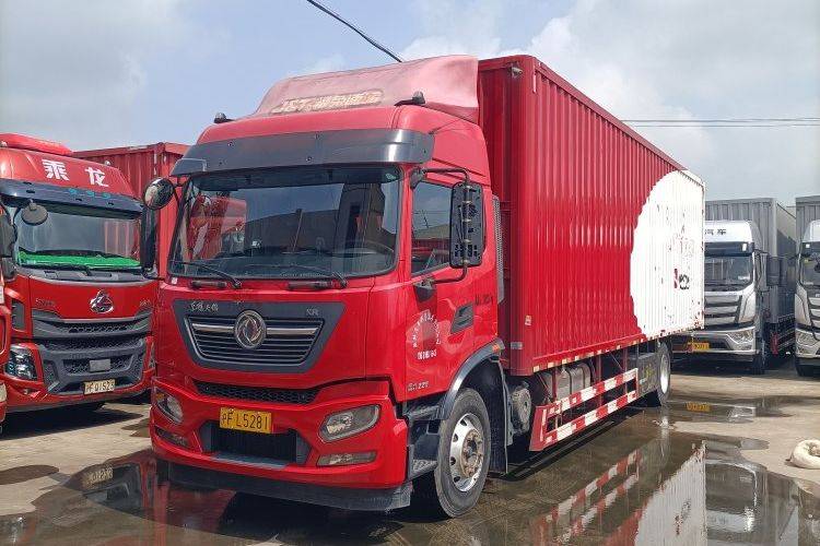 二手东风商用车 220马力 载货车