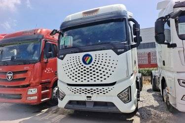 二手福田 欧曼银河 北方版 580马力 4X2 AMT自动挡牵引车(国六) 单桥 福田康明斯二手牵引车 黄牌图片