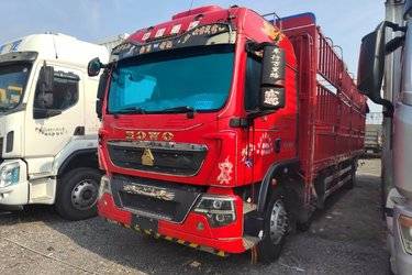 二手中国重汽 HOWO TX5重卡 高配版 280马力 6X2 7.8米仓栅式载货车(国五) 前四后四 曼二手载货车 黄牌