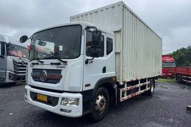 二手东风 多利卡D9 170马力 4X2 6.8米厢式载货车(国五) 单桥 康明斯二手载货车 黄牌图片