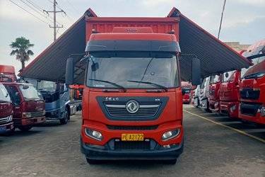二手东风商用车 天锦KR 245马力 4X2 9.8米厢式载货车(国五) 单桥 福田康明斯二手载货车 黄牌