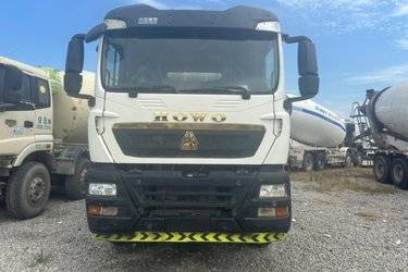 二手中国重汽 HOWO TX 340马力 8X4 7.5方混凝土搅拌车(国五) 前四后八 潍柴二手搅拌车