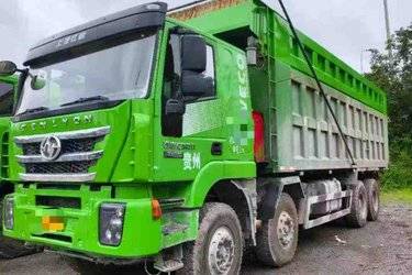 二手上汽红岩 杰狮C500重卡 450马力 8X4 8.3米自卸车(国五) 前四后八 上菲红二手自卸车 黄牌图片