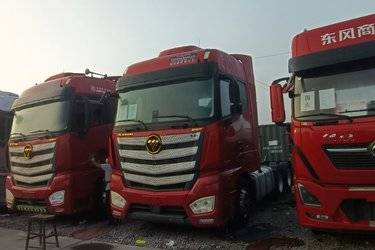二手福田 欧曼EST 6系重卡 560马力 6X4牵引车(液缓)(国六) 双驱 康明斯二手牵引车 黄牌图片