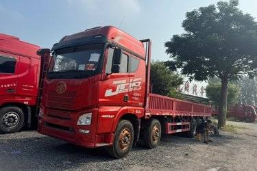 二手青岛解放 JH6重卡 领航版2.0 460马力 8X4 9.5米栏板载货车(国六) 前四后八 锡柴二手载货车 黄牌