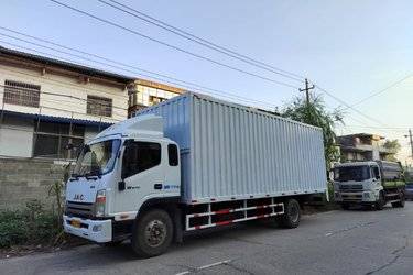 二手江淮帅铃 威司达W500中卡 160马力 4X2 6.75米仓栅式载货车(国五) 单桥 东风康明斯二手载货车 黄牌图片