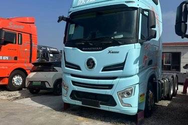 二手陕汽重卡 德龙X6000 560马力 6X4 AMT自动挡牵引车(国六) 双驱 潍柴二手牵引车 黄牌图片
