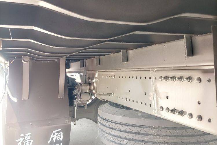 二手重汽汕德卡 290马力 载货车