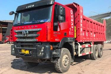 二手上汽红岩 杰狮重卡 430马力 6X4 6米自卸车(国五) 后八轮 上菲红二手自卸车 黄牌