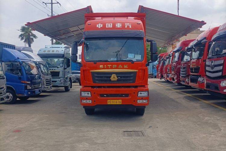 二手重汽汕德卡 290马力 载货车
