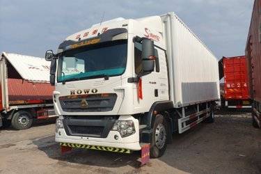 二手中国重汽 HOWO TX 290马力 4X2 9.6米厢式载货车(国六) 单桥 曼二手载货车 黄牌图片
