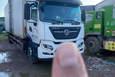 二手东风商用车 天锦KR 舒适版 260马力 4X2 9.8米厢式载货车(高顶)(国六) 单桥 东风康明斯二手载货车 黄牌图片