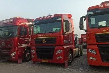 二手中国重汽 汕德卡SITRAK G7S重卡 540马力 6X4 AMT自动档牵引车(国六) 双驱 曼二手牵引车 黄牌图片