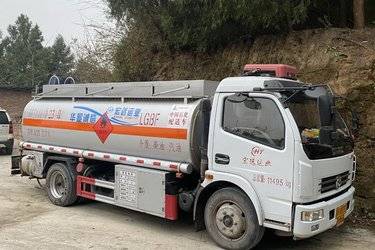 二手油罐车 东风多利卡 多利卡D6   4X2