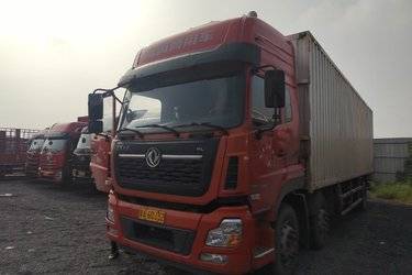 二手东风商用车 天龙VL重卡 245马力 6X2 9.6米厢式载货车(国五) 前四后四 雷诺二手载货车 黄牌