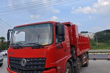 二手东风新疆 拓行 220马力 6X2 4.8米自卸车(国五) 前四后四 玉柴二手自卸车 黄牌