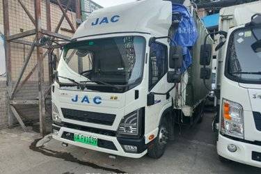 二手江淮 帅铃S6 4.5T 4.18米单排插电式混合动力仓栅式轻卡  二手电动卡车电动载货车图片