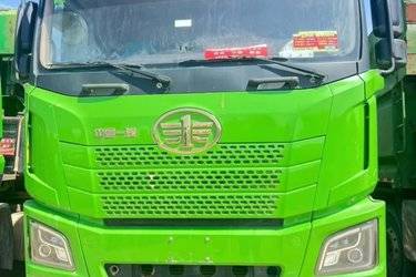二手青岛解放 JH6 430马力 8X4 5.8米自卸车(国六) 前四后八 潍柴二手自卸车 黄牌