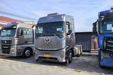 二手福田 欧曼银河 穿越版 580马力 6X4 AMT自动挡牵引车(国六) 双驱 福田康明斯二手牵引车 黄牌图片