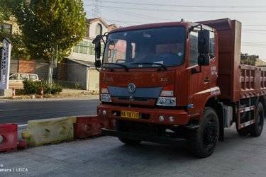 二手东风新疆 天锦KS 220马力 6X2 4.6米自卸车(国五) 前四后四 玉柴二手自卸车 黄牌