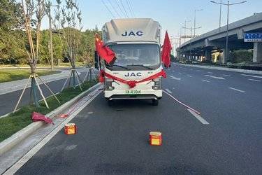 二手江淮 帅铃ES6 4.5T 4.15米单排纯电动仓栅式轻卡100.46kWh  二手电动卡车电动载货车图片