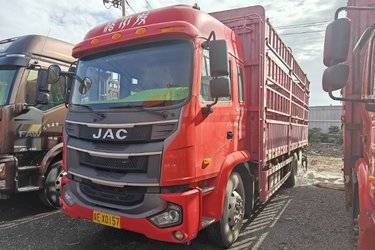 二手江淮 格尔发A5L中卡 220马力 6X2 6.8米仓栅式载货车(国五) 前四后四 云内动力二手载货车 黄牌