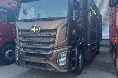 二手一汽解放 J6G 领航版 280马力 4X2 6.2米仓栅式载货车(国六) 单桥 锡柴二手载货车 黄牌