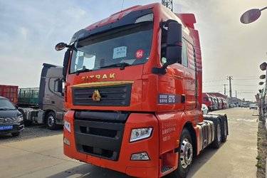 二手中国重汽 汕德卡SITRAK G7S重卡 680马力 6X4 AMT自动档牵引车(国六) 双驱 潍柴二手牵引车 黄牌