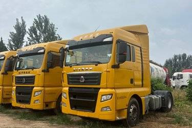 二手中国重汽 汕德卡SITRAK C7H重卡 460马力 6X4危险品牵引车(国五) 双驱 曼二手牵引车 黄牌