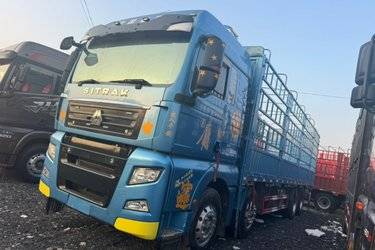 二手中国重汽 汕德卡SITRAK G7重卡 540马力 8X4 9.6米仓栅式货车(国六) 前四后八 曼二手载货车 黄牌