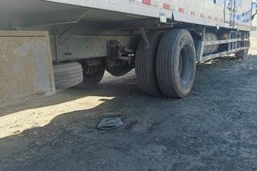 二手解放 JK6 240马力 4X2 6.8米厢式载货车(双卧铺)(国六) 单桥 潍柴二手载货车 黄牌
