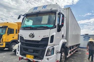 二手东风柳汽 乘龙H5中卡 245马力 4X2 9.7米厢式载货车(国六) 单桥 玉柴二手载货车 黄牌
