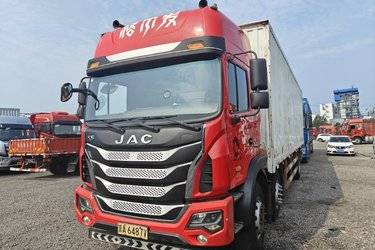 二手江淮 格尔发K5X重卡 260马力 6X2 9.5米厢式载货车(8挡)(国五) 前四后四 锡柴二手载货车 黄牌