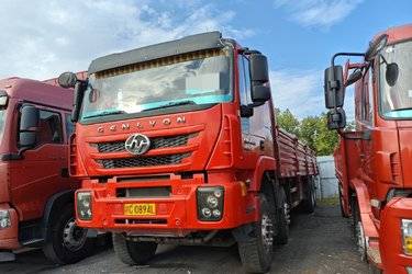 二手上汽红岩 杰狮重卡 350马力 8X4 9.55米栏板载货车(国五) 前四后八 上菲红二手载货车 黄牌