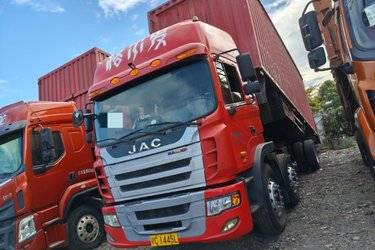 二手江淮 格尔发A5X重卡 240马力 6X2 7.8米厢式载货车(国五) 前四后四 玉柴二手载货车 黄牌
