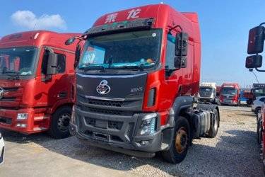 二手东风柳汽 乘龙H5重卡 350马力 6X4牵引车(国五) 双驱 玉柴二手牵引车 黄牌