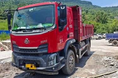 二手东风柳汽 新乘龙M3 160马力 4X2 4.2米自卸车(国五) 单桥 东风二手自卸车 黄牌