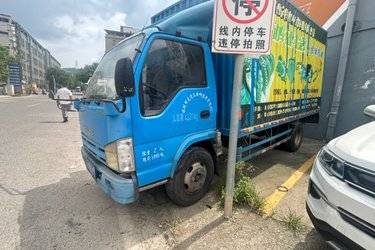 二手庆铃 五十铃100P 98马力 4.25米单排厢式轻卡(国五) 单桥 庆铃五十铃二手载货车 蓝牌