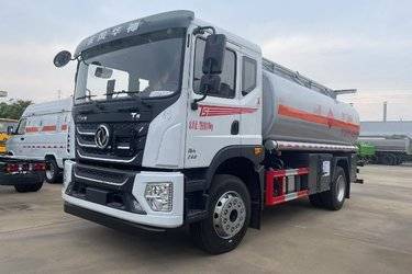 二手油罐车  特商底盘 240 6.8 4X2