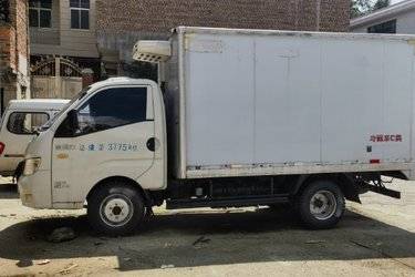 二手福田 祥菱M1 豪华型 1.6L 105马力 CNG 3.3米单排厢式微卡(国六) 单桥 北汽瑞翔二手载货车 蓝牌图片