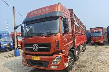 二手东风商用车 天龙重卡 420马力 8X4 9.6米仓栅式载货车(国五) 前四后八 雷诺二手载货车 黄牌图片