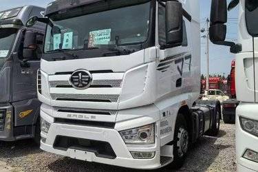 二手一汽解放 J7重卡 560马力 4X2 AMT自动挡牵引车(国六)(液缓)(国六) 单桥 锡柴二手牵引车 黄牌