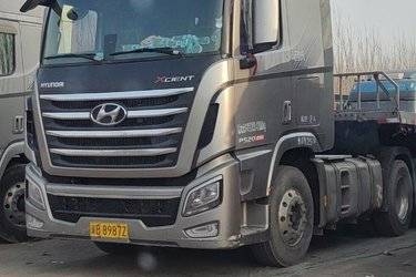二手现代商用车 创虎XCIENT重卡 520马力 6X4 AMT自动挡牵引车(液缓)(国五) 双驱 现代商用车二手牵引车 黄牌