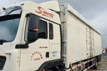 二手中国重汽 豪沃NX中卡 270马力 4X2 9.5米厢式载货车(潍柴)(国六) 单桥 潍柴二手载货车 黄牌