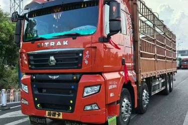 二手中国重汽 汕德卡SITRAK G7重卡 440马力 8X4 9.6米仓栅式载货车(国五) 前四后八 曼二手载货车 黄牌图片