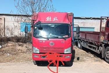 二手解放 J6F 160马力 4.2米单排仓栅式轻卡(国五) 单桥 大柴二手载货车 蓝牌