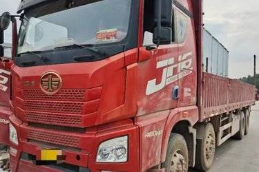 二手青岛解放 JH6重卡 460马力 8X4 9.5米栏板载货车(国五) 前四后八 一汽二手载货车 黄牌