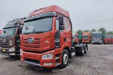 二手解放J6P 经典版 12.5L LNG 480马力 4X2 一汽解放12档 高顶 牵引车(国六) 单桥 锡柴二手牵引车 黄牌图片