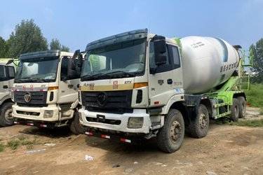 二手福田 欧曼新ETX 重载型 375马力 8X4 5.8方混凝土搅拌车(12挡)(国五) 前四后八 潍柴二手搅拌车图片